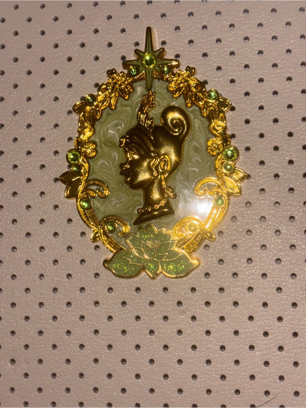 Disney pin. Tiana brooch Disney Princess pin
